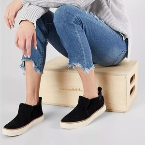 Tom’s Paxton Suede Slip-On Sneakers